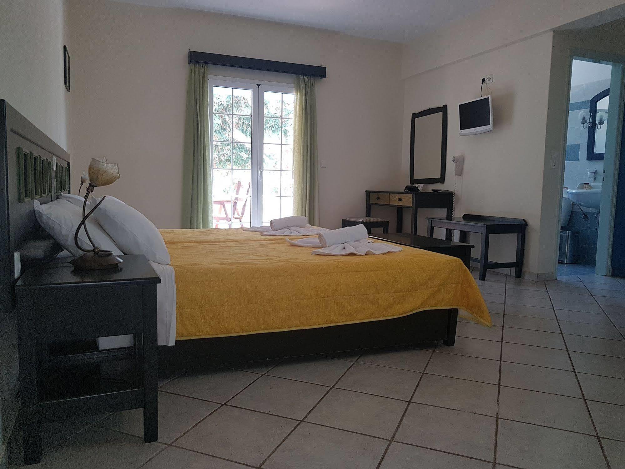 Pantonia Apartments Agia Pelagia  Luaran gambar