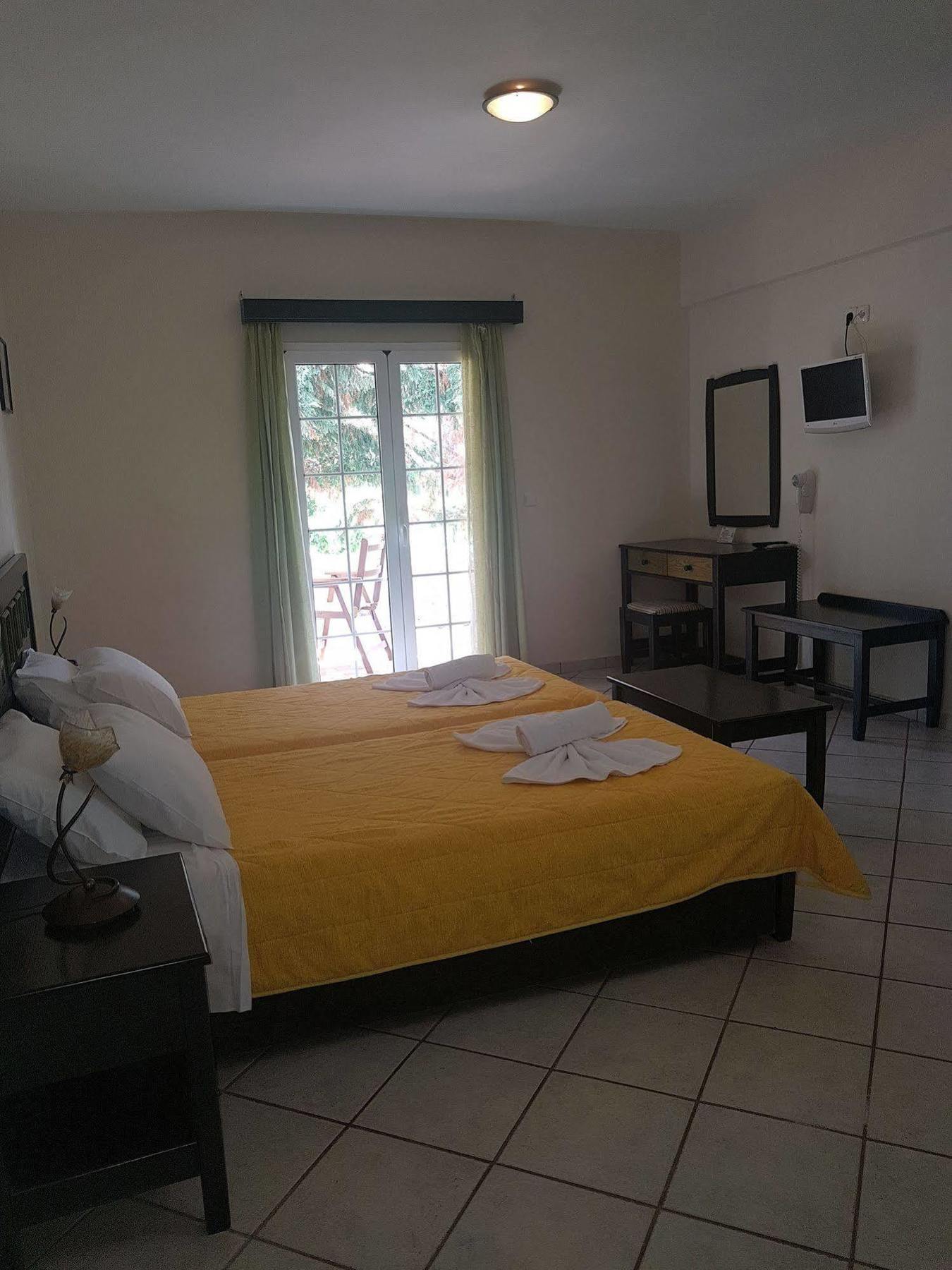Pantonia Apartments Agia Pelagia  Luaran gambar