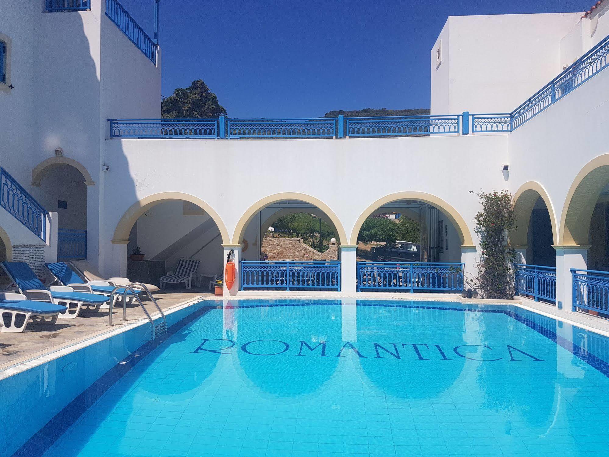 Pantonia Apartments Agia Pelagia  Luaran gambar